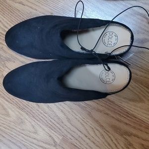 Black  dolce mojo moxy size 10M